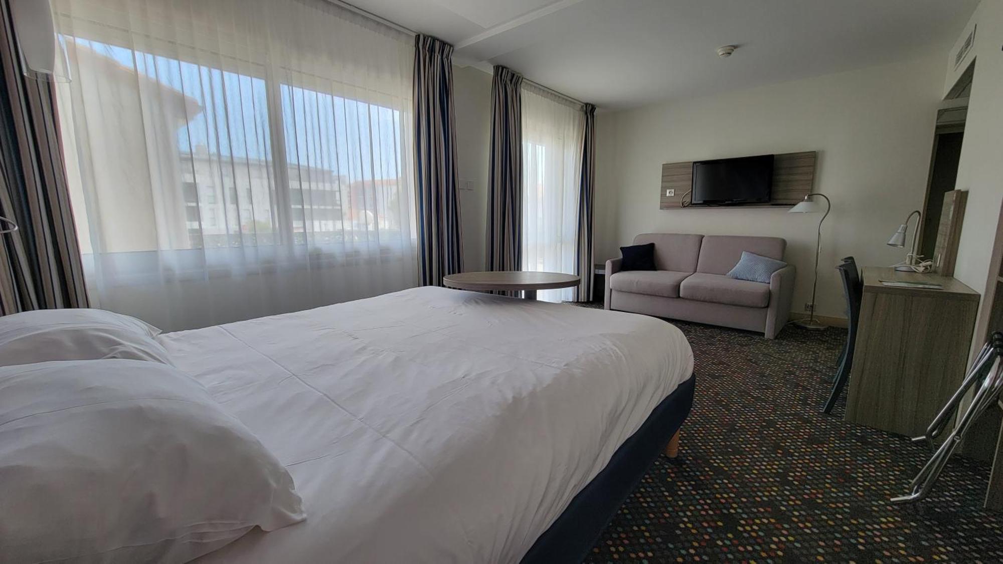 Ibis Styles St Gilles Croix De Vie Centre-Ville Saint Gilles Croix de vie Bagian luar foto